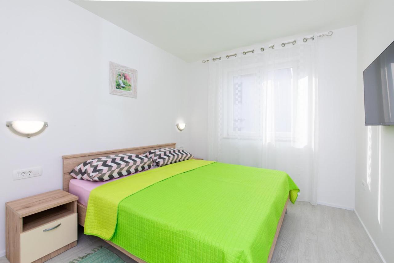 Apartman Ivona Na 1. Katu Malinska Eksteriør bilde